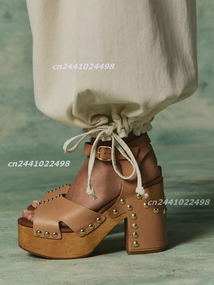 Geta Wooden Sandal - Damskie sandały na platformie z masywnym